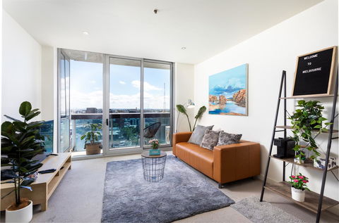 La Maison - Great View, Free Parking, Pool, Gym, Perfectly Located 2BR Apartment - Tourism Townsville 8
