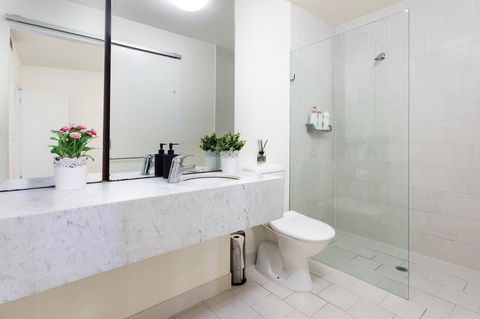 La Maison - Great View, Free Parking, Pool, Gym, Perfectly Located 2BR Apartment - Tourism Townsville 18