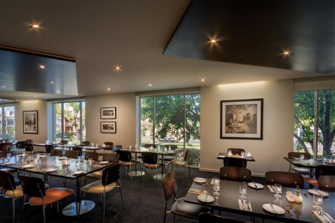 BEST WESTERN PLUS Travel Inn - Tourism Townsville 12