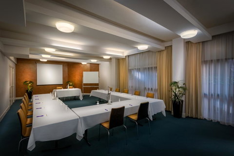 BEST WESTERN PLUS Travel Inn - Tourism Townsville 18