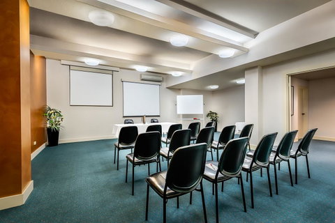 BEST WESTERN PLUS Travel Inn - Tourism Townsville 5