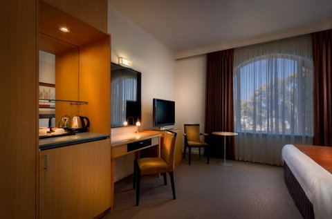 BEST WESTERN PLUS Travel Inn - Tourism Townsville 23