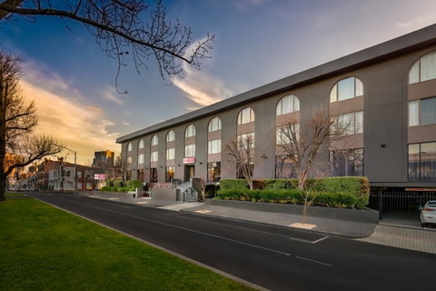 BEST WESTERN PLUS Travel Inn - Tourism Townsville 7