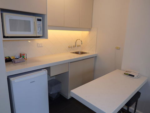 City Limits Hotel Apartments - Tourism Townsville 19
