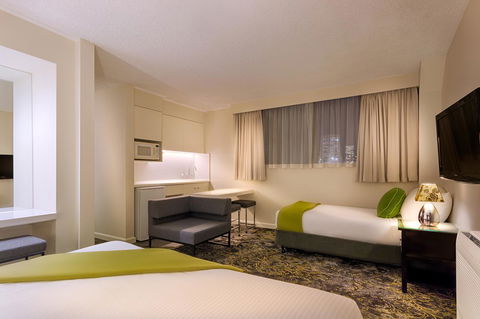City Limits Hotel Apartments - Tourism Townsville 9