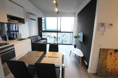 Carlson View Serviced Apartments - Tourism Townsville 12