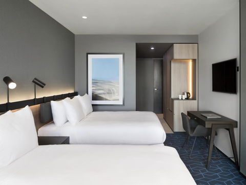 Vibe Hotel Melbourne Docklands - Tourism Townsville 23