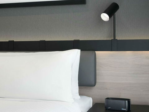 Vibe Hotel Melbourne Docklands - Tourism Townsville 13