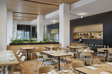 Vibe Hotel Melbourne Docklands - Tourism Townsville 35