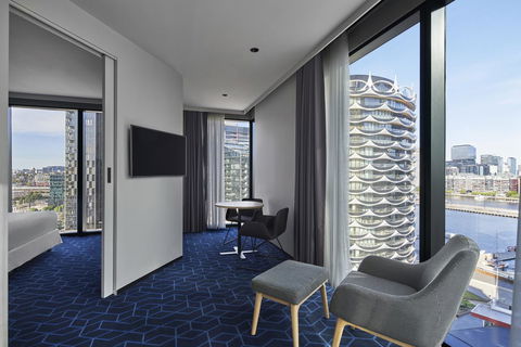 Vibe Hotel Melbourne Docklands - Tourism Townsville 3