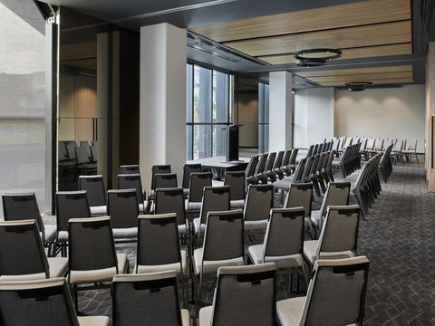 Vibe Hotel Melbourne Docklands - Tourism Townsville 33