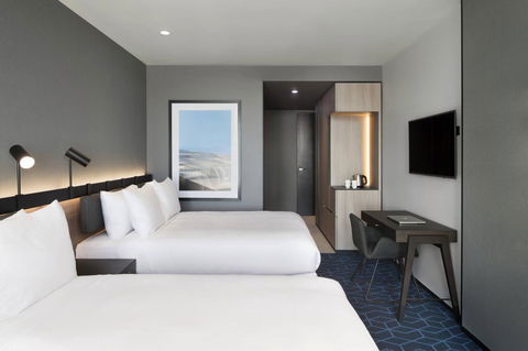 Vibe Hotel Melbourne Docklands - Tourism Townsville 42