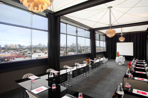 The Cullen Melbourne - Art Series - Tourism Townsville 25