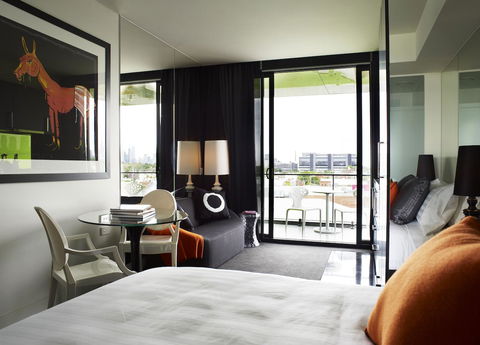 The Cullen Melbourne - Art Series - Tourism Townsville 27