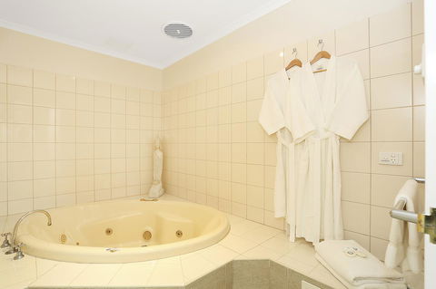 Quality Inn & Suites The Menzies - Tourism Townsville 35