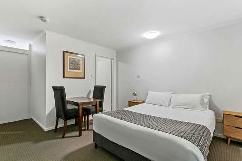 Quality Inn & Suites The Menzies - Tourism Townsville 2