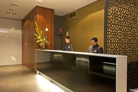 Causeway 353 Hotel - Tourism Townsville 1