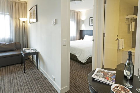 Causeway 353 Hotel - Tourism Townsville 33