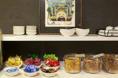 Causeway 353 Hotel - Tourism Townsville 17