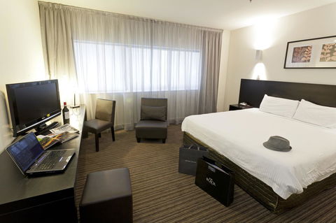 Causeway 353 Hotel - Tourism Townsville 24
