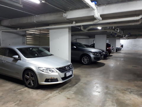 Apartments In Phillip Island Towers - Block C - Tourism Townsville 8