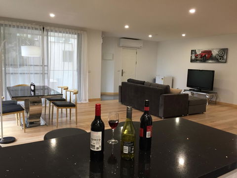 Apartments In Phillip Island Towers - Block C - Tourism Townsville 41