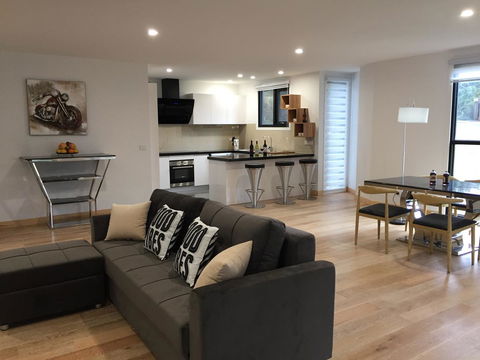 Apartments In Phillip Island Towers - Block C - Tourism Townsville 43