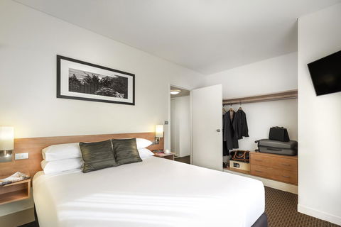 Ibis Melbourne Hotel And Apartments - Tourism Townsville 13