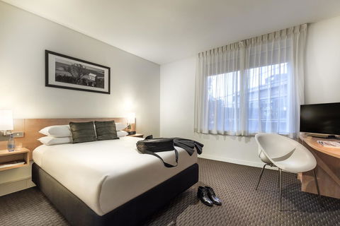 Ibis Melbourne Hotel And Apartments - Tourism Townsville 5