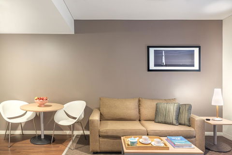 Ibis Melbourne Hotel And Apartments - Tourism Townsville 16