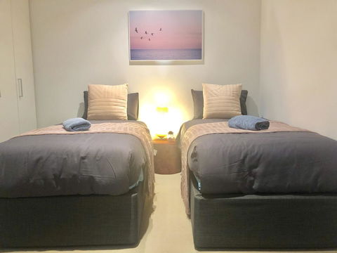 Nest-Apartments Sea View Apartments - Tourism Townsville 5