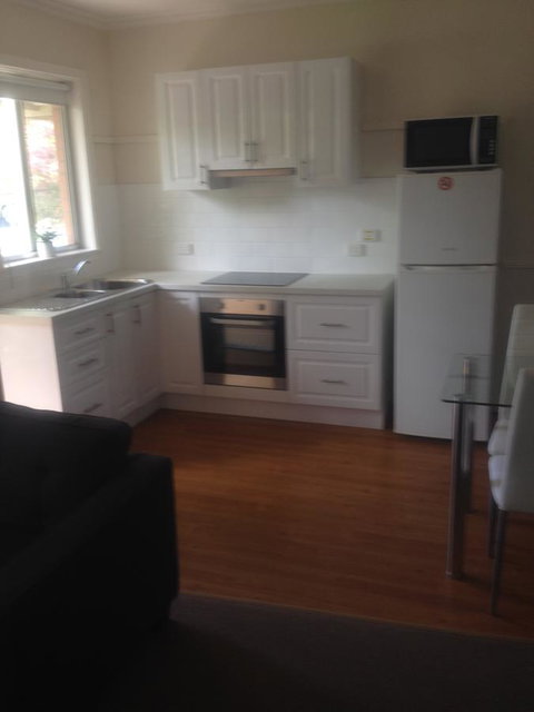 Viewhill Holiday Units - Tourism Townsville 8