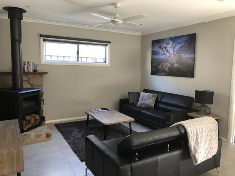 Luxury Abalina Cottages - Tourism Townsville 27