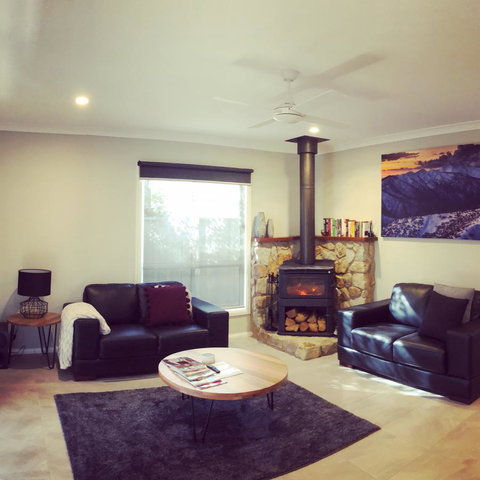 Luxury Abalina Cottages - Tourism Townsville 15