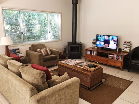Luxury Abalina Cottages - Tourism Townsville 33