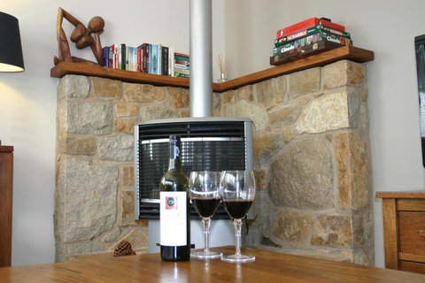 Luxury Abalina Cottages - Tourism Townsville 16