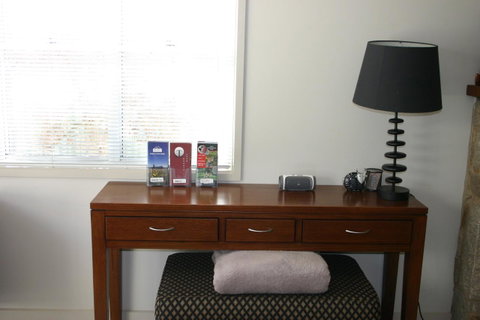 Luxury Abalina Cottages - Tourism Townsville 1