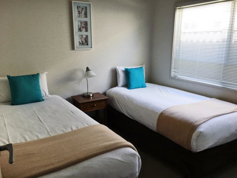 Luxury Abalina Cottages - Tourism Townsville 29
