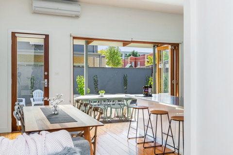 Central Bendigo Cottage, Walk To Everywhere!! - Tourism Townsville 8