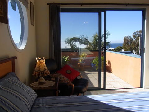 Black Dolphin Beach Penthouse - Tourism Townsville 24