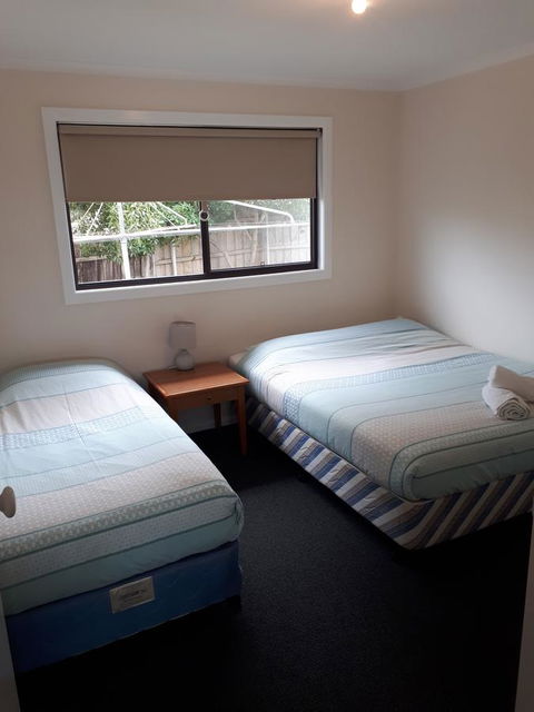 Beachcomber Holiday Units - Tourism Townsville 1