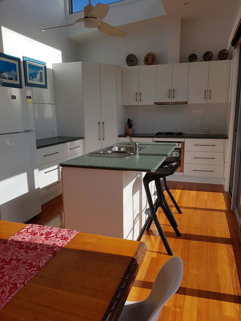 Beach Retreat Apartment Marengo - Tourism Townsville 16