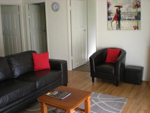 Willow Dene Holiday Apartments - Tourism Townsville 10