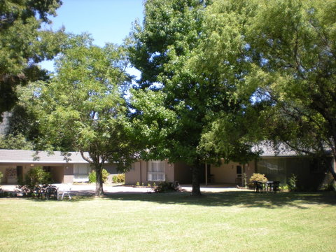 Willow Dene Holiday Apartments - Tourism Townsville 5