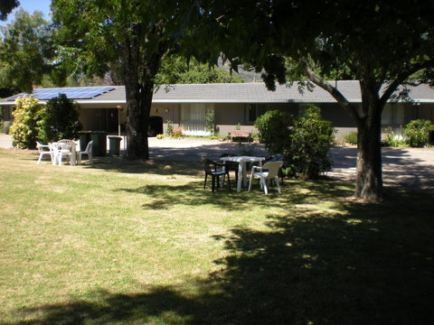 Willow Dene Holiday Apartments - Tourism Townsville 20