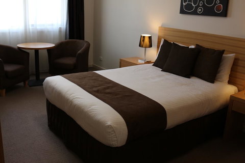 Bairnsdale International - Tourism Townsville 23