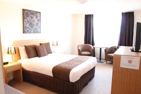 Bairnsdale International - Tourism Townsville 3