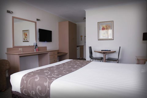 Eltham Gateway Hotel & Conference Centre - Tourism Townsville 1