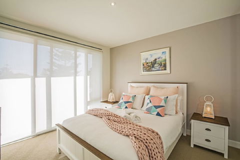C-Scape Esplanade Cowes - Tourism Townsville 15