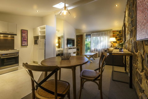 Bright Mystic Valley - Tourism Townsville 0